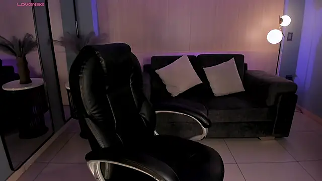 EloisaOlivero online show from October 2025 11:40:01 AM