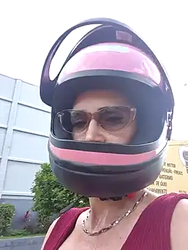 Irresistible24 online show from January 2026 07:07:02 PM