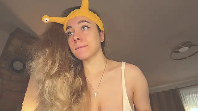 hotexclusive  online show from December 2024 06:48:02 AM