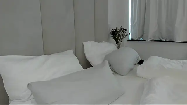 Snapshot of smileybabe chatting on February 2025 08:06:02 AM smileybabe online show from February 2025 08:06:02 AM