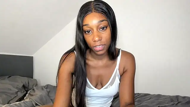 Snapshot of smileybabe chatting on November 2025 04:28:02 PM smileybabe online show from November 2025 04:28:02 PM