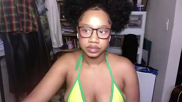 goddessdaisysky online show from September 2025 02:43:02 PM