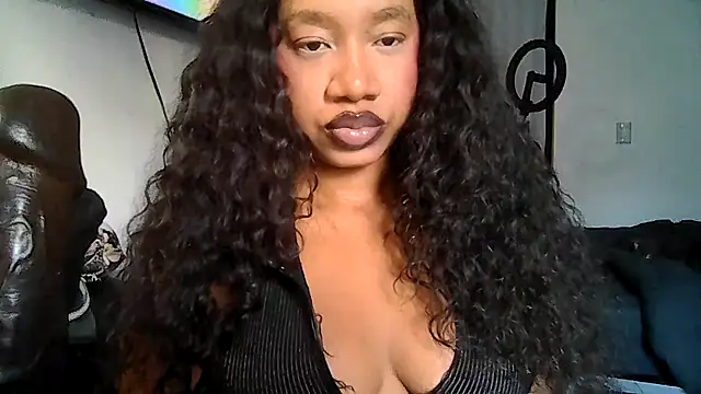 Snapshot of goddessdaisysky chatting on April 2026 03:33:02 AM goddessdaisysky online show from April 2026 03:33:02 AM