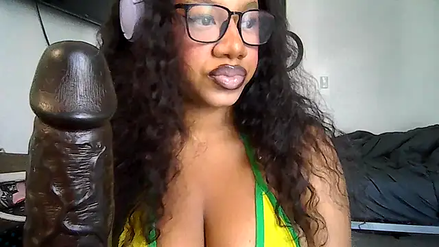 Snapshot of goddessdaisysky chatting on May 2026 05:10:02 PM goddessdaisysky online show from May 2026 05:10:02 PM