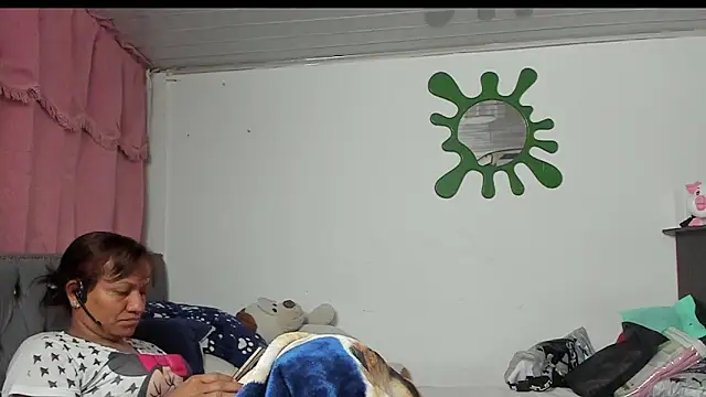 Snapshot of Laflaka22 chatting on November 2025 02:45:02 AM Laflaka22 online show from November 2025 02:45:02 AM