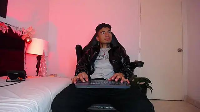 JuanCamiilo 66 online show from January 2025 03:58:02 AM