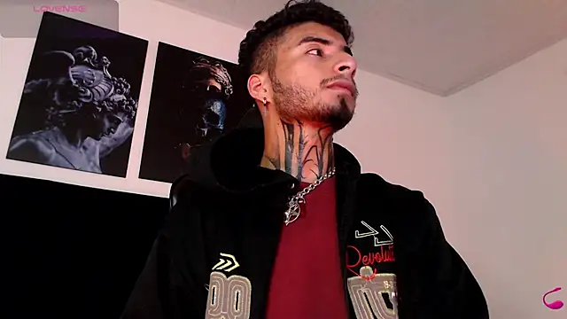 JuanCamiilo 66 online show from February 2025 07:38:02 PM