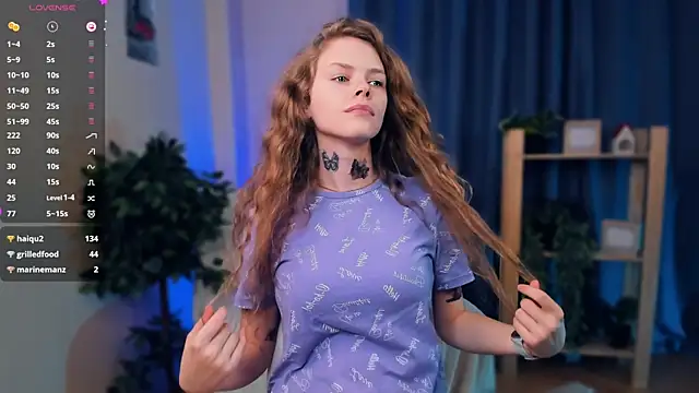 Snapshot of RayaNenlia chatting on January 2025 08:09:02 AM RayaNenlia online show from January 2025 08:09:02 AM