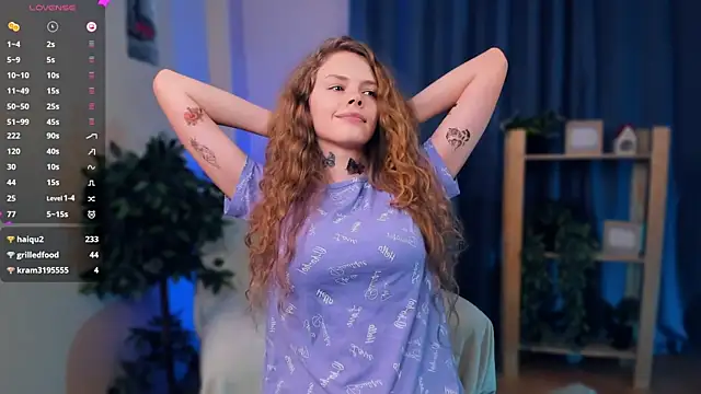 Snapshot of RayaNenlia chatting on January 2025 11:10:01 AM RayaNenlia online show from January 2025 11:10:01 AM