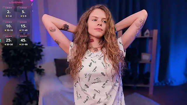 Snapshot of RayaNenlia chatting on January 2025 08:07:02 AM RayaNenlia online show from January 2025 08:07:02 AM