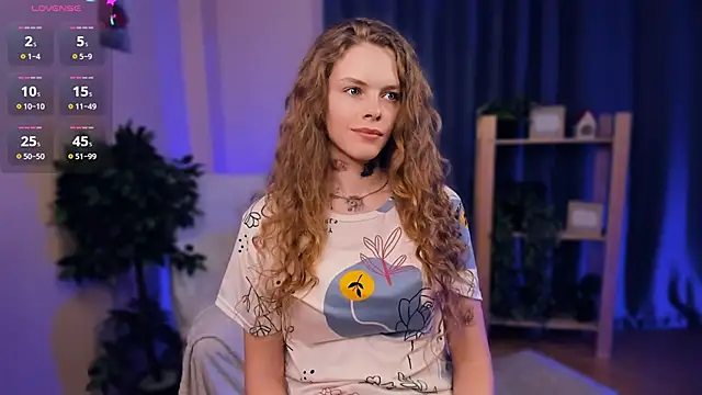 Snapshot of RayaNenlia chatting on January 2025 08:18:02 AM RayaNenlia online show from January 2025 08:18:02 AM