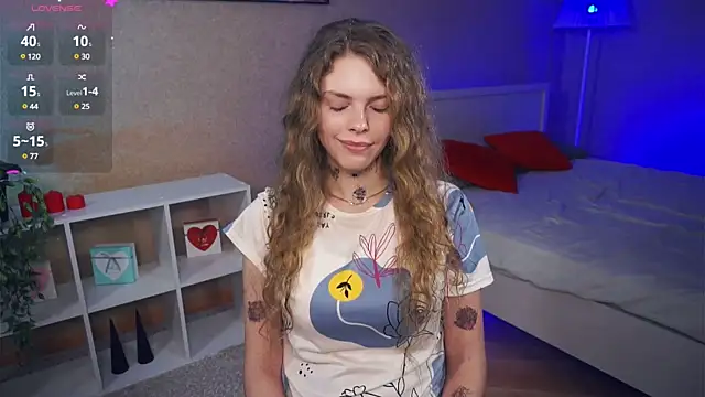 Snapshot of RayaNenlia chatting on February 2025 11:21:02 AM RayaNenlia online show from February 2025 11:21:02 AM