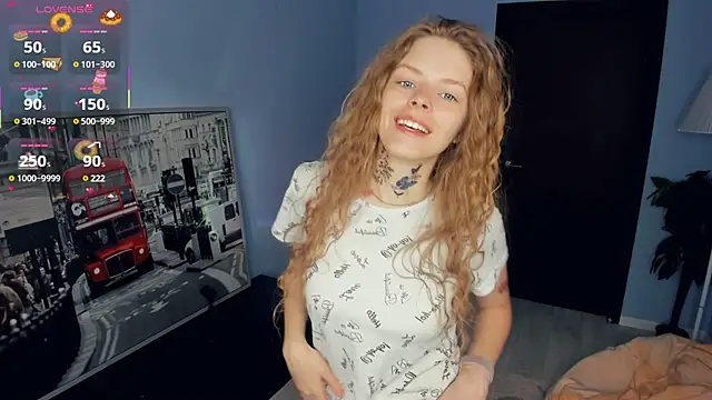 Snapshot of RayaNenlia chatting on March 2025 05:03:01 AM RayaNenlia online show from March 2025 05:03:01 AM