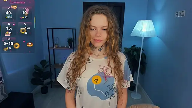 Snapshot of RayaNenlia chatting on March 2025 05:08:02 AM RayaNenlia online show from March 2025 05:08:02 AM