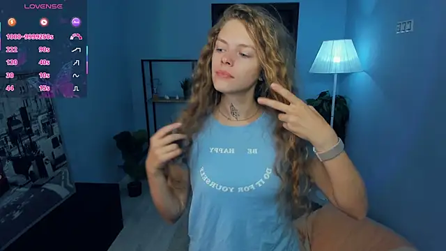 Snapshot of RayaNenlia chatting on September 2025 05:02:02 AM RayaNenlia online show from September 2025 05:02:02 AM