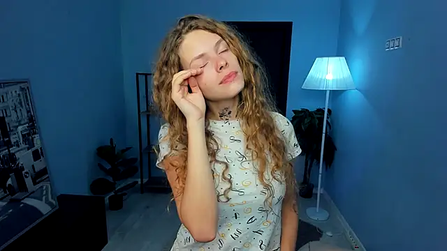 Snapshot of RayaNenlia chatting on October 2025 05:08:02 AM RayaNenlia online show from October 2025 05:08:02 AM