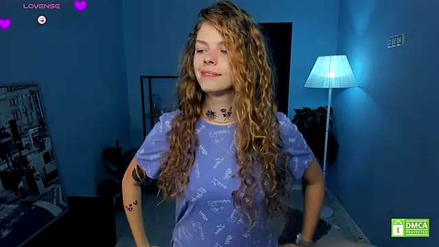 Snapshot of RayaNenlia chatting on November 2025 05:06:01 AM RayaNenlia online show from November 2025 05:06:01 AM