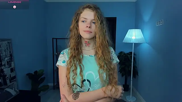 RayaNenlia online show from February 2026 05:11:01 AM