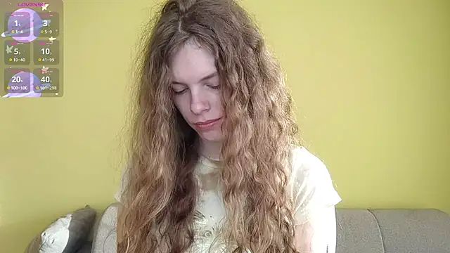 RayaNenlia online show from March 2026 05:25:01 AM