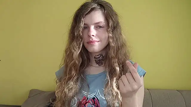 RayaNenlia online show from March 2026 05:12:02 AM