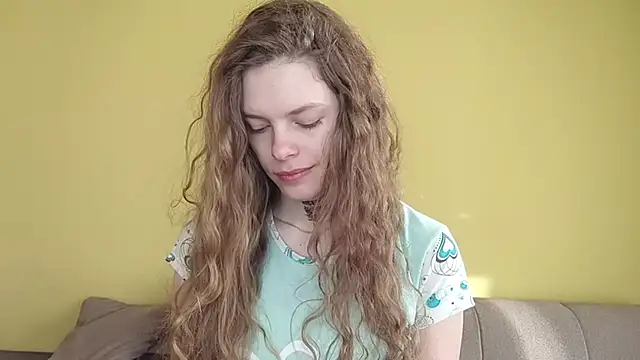 RayaNenlia online show from March 2026 05:02:01 AM