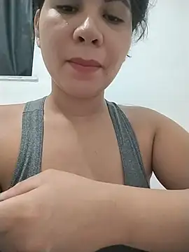 Yara0k online show from April 2026 07:06:02 AM