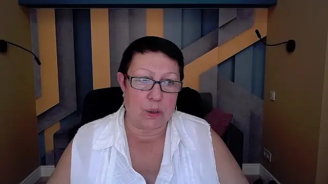 BarbaraTurners online show from October 2025 06:52:02 PM