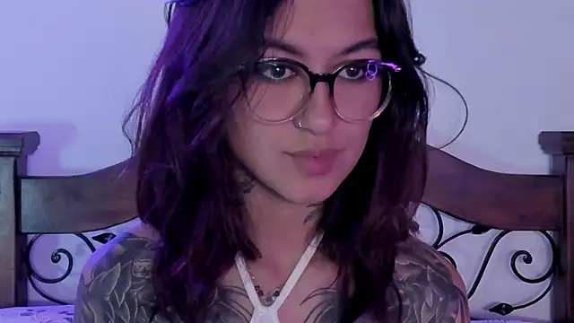 Snapshot of noemi_foxxx chatting on January 2025 08:32:02 AM noemi foxxx online show from January 2025 08:32:02 AM