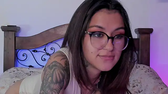 Snapshot of noemi_foxxx chatting on January 2025 02:28:02 PM noemi foxxx online show from January 2025 02:28:02 PM