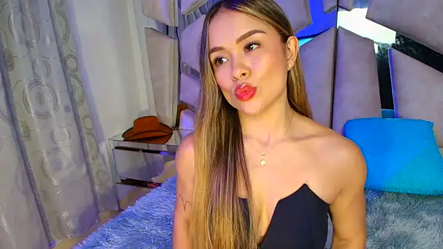 Natalyefoster online show from June 2026 06:12:01 PM