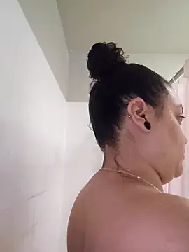 honeeyyy pot online show from October 2025 04:53:02 AM