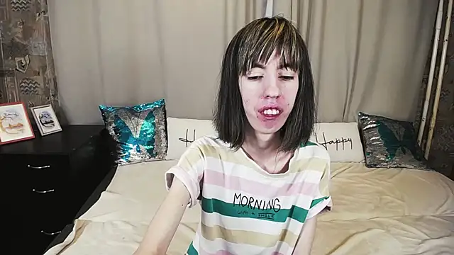 Snapshot of Unusual_G chatting on September 2025 05:45:02 AM Unusual G online show from September 2025 05:45:02 AM