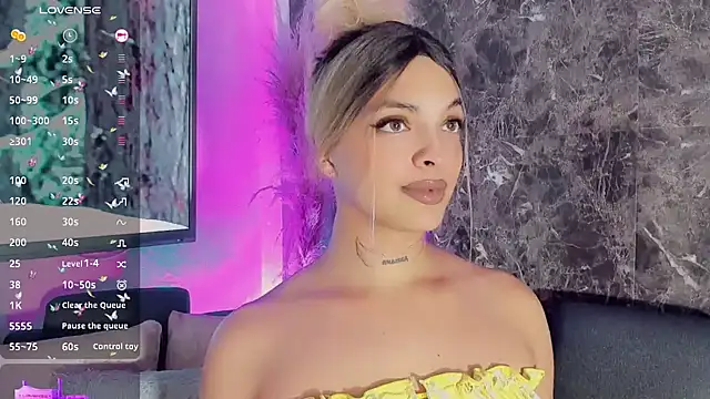 Snapshot of Emmaa_Saenz_ chatting on February 2025 11:15:02 PM Emmaa Saenz online show from February 2025 11:15:02 PM