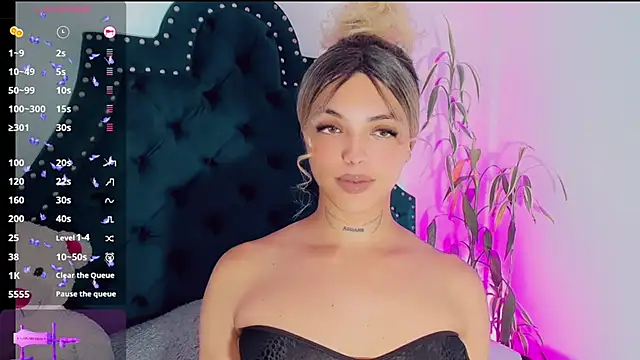 Snapshot of Emmaa_Saenz_ chatting on February 2025 01:00:02 AM Emmaa Saenz online show from February 2025 01:00:02 AM