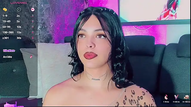 Snapshot of Emmaa_Saenz_ chatting on November 2025 08:55:01 PM Emmaa Saenz online show from November 2025 08:55:01 PM