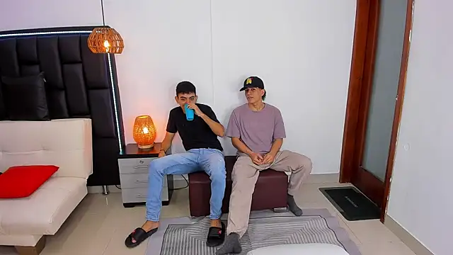 Crazy nigth01 online show from November 2025 01:16:02 AM