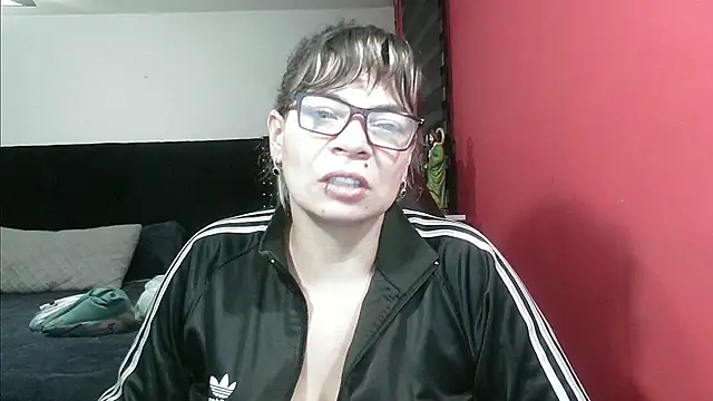 Snapshot of charlotedoll chatting on October 2025 04:49:01 AM charlotedoll online show from October 2025 04:49:01 AM