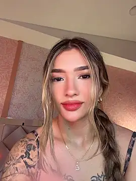 Snapshot of Arianavillada chatting on April 2026 03:48:02 AM Arianavillada online show from April 2026 03:48:02 AM