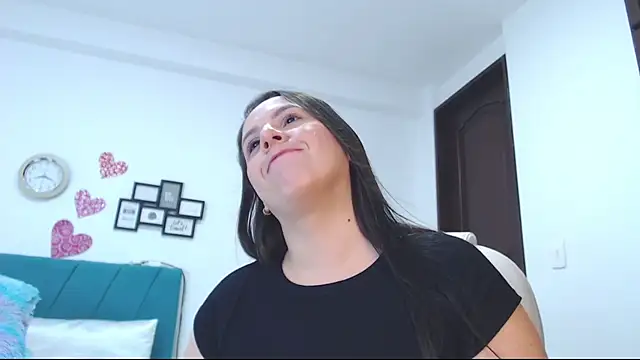 Snapshot of kamila_lopez chatting on March 2025 01:53:02 AM kamila lopez online show from March 2025 01:53:02 AM