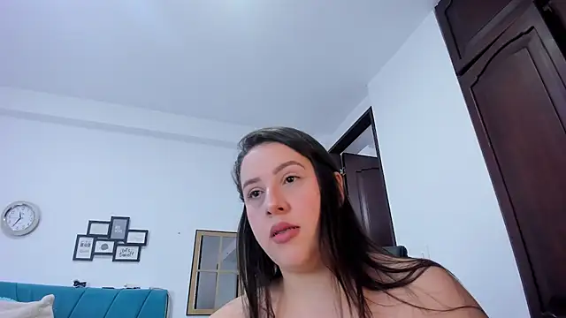 kamila lopez online show from February 2026 08:38:02 PM