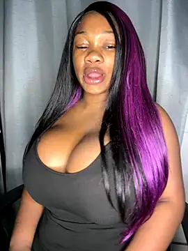 Snapshot of CharismaaBanx chatting on October 2025 07:26:02 AM CharismaaBanx online show from October 2025 07:26:02 AM