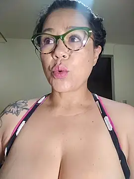 naughty doll horny online show from June 2026 10:19:02 AM
