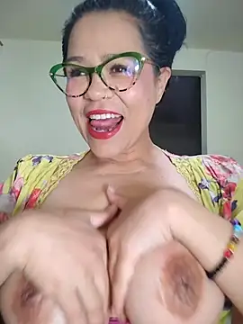 naughty doll horny online show from June 2026 10:31:02 AM