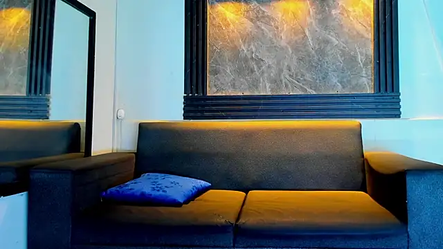 liam genner  online show from September 2025 08:31:02 PM