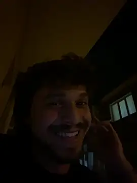 oguuxum online show from April 2026 08:18:01 PM