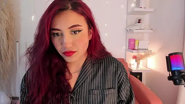 veronicaxx69 online show from June 2026 06:18:01 AM