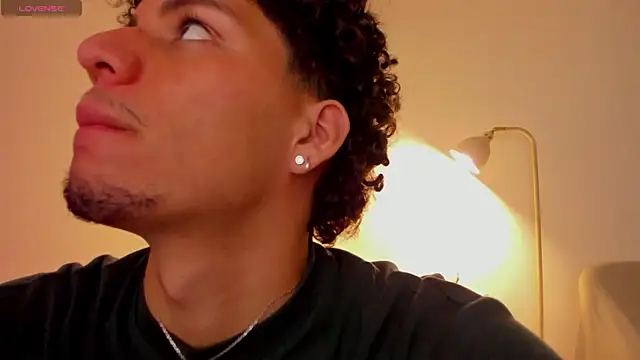 Snapshot of Curlblue chatting on September 2025 12:49:01 AM Curlblue online show from September 2025 12:49:01 AM