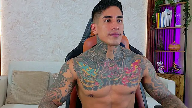 Snapshot of AdanReilly chatting on February 2026 03:53:02 PM AdanReilly online show from February 2026 03:53:02 PM