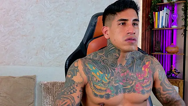 AdanReilly online show from February 2026 10:21:01 PM