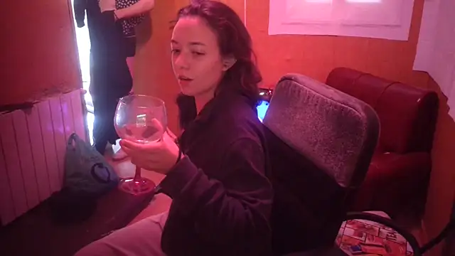 Snapshot of Lia_Y_PatrickX chatting on November 2025 08:37:01 AM Lia Y PatrickX online show from November 2025 08:37:01 AM